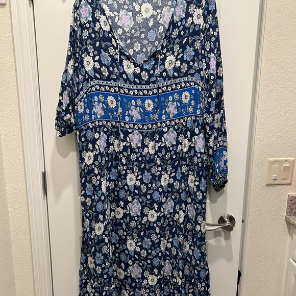 Floral Blue Dress - Picture 2 of 3